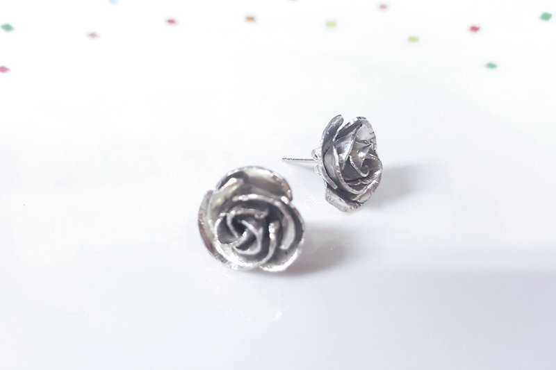 //玫瑰// 純銀 耳環 - 耳環/耳夾 - 其他金屬 白色