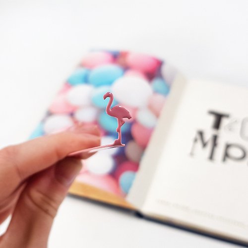 Design Atelier Article Metal Bookmark Flamingo // Present for book lover // Free shipping worldwide //