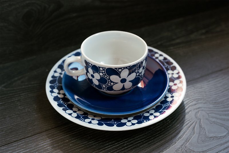 シアンの花のコルディッツーグループコーヒーカップ+スナックトレイ - マグカップ - 陶器 ブルー