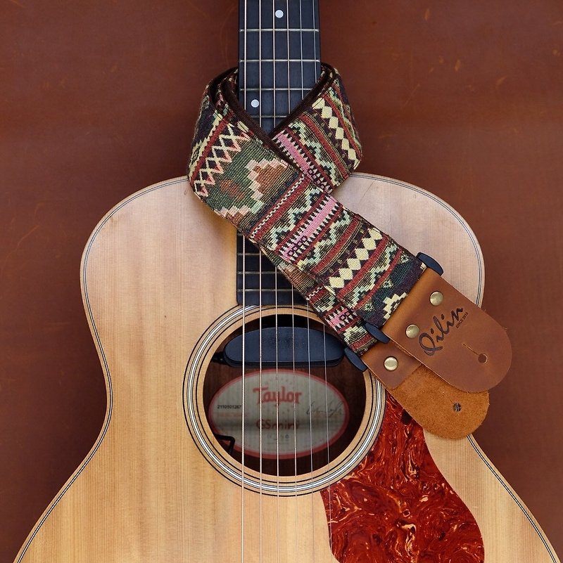レッドグリーン織りのギターストラップ - ギター・楽器 - 革 グリーン