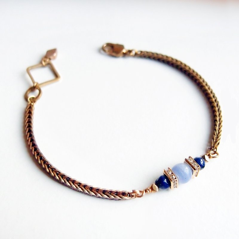 VIIART. Theorist. Blue-veined lapis lazuli bracelet Bronze