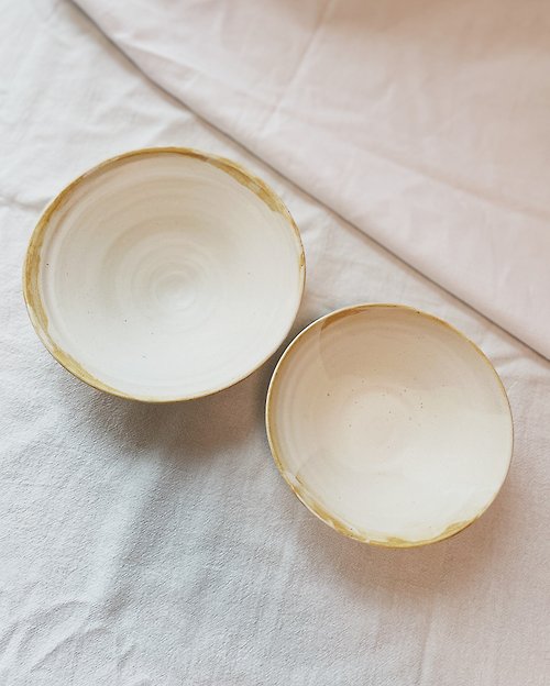 tsuipottery 陶瓷手工 | 磨砂白色系陶碗 (大、小)