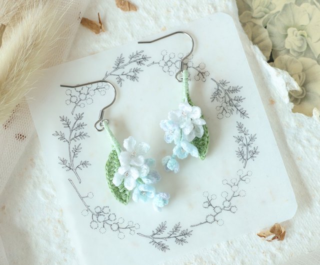First Love 初恋】ライラック イヤリング 4色 刺繡糸一本で丁寧