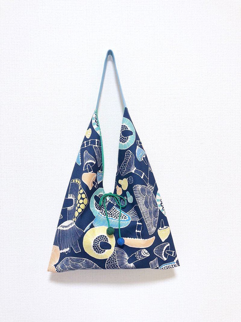 日式粽形側背包/大尺寸/彩色水母 - 側背包/斜孭袋 - 棉．麻 藍色