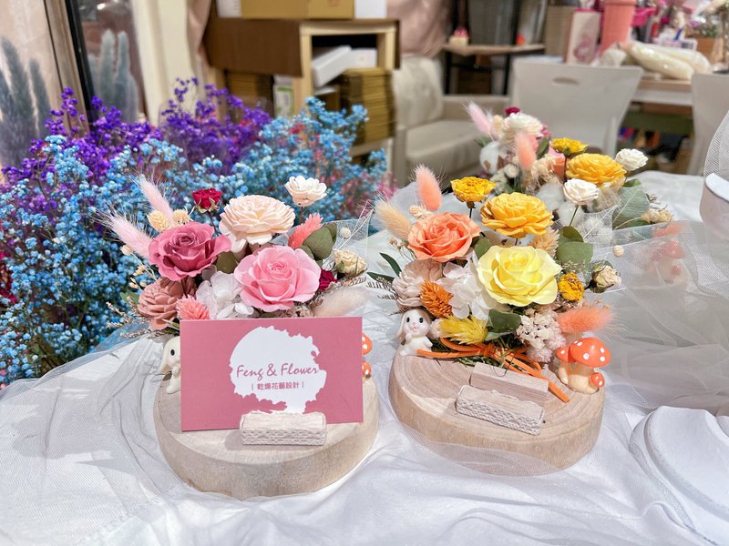 FengFlower 【不凋玫瑰樟木底名片座】乾燥花/永生花/送禮/開幕 - 乾燥花/永生花 - 植物．花 粉紅色