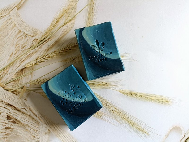 Summer Specials! Shea Butter and Indigo Daisy Handmade Soap - สบู่ - วัสดุอื่นๆ 