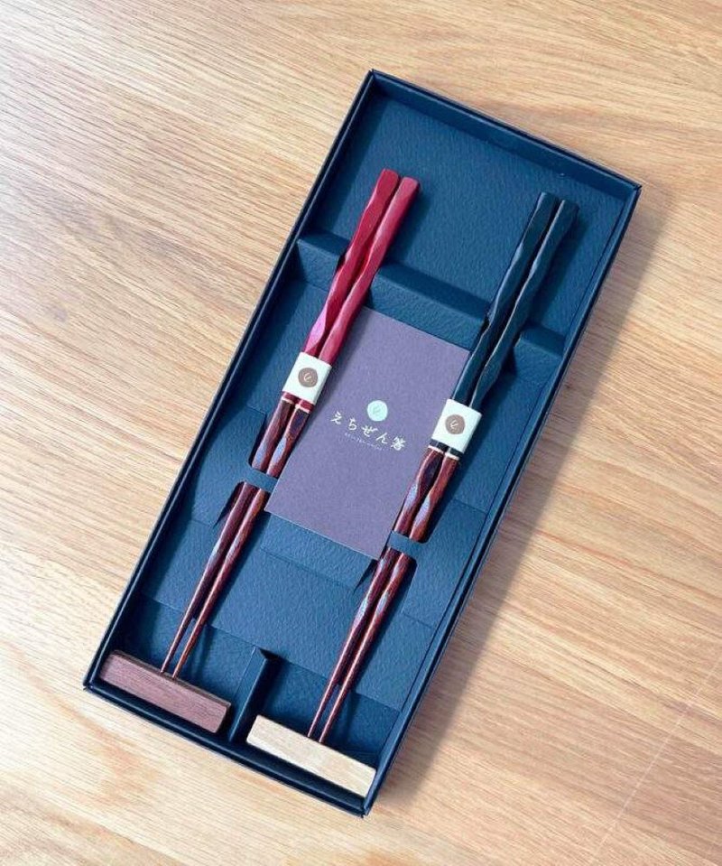 【Wedding Gift】Nichinichi Kono Hi Series Lacquerware Couple Chopsticks with Stand - Chopsticks - Wood 