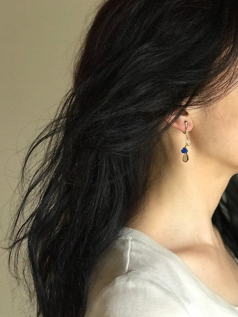 Blue Rose  clip-on/pierced earrings - Earrings & Clip-ons - Glass Blue