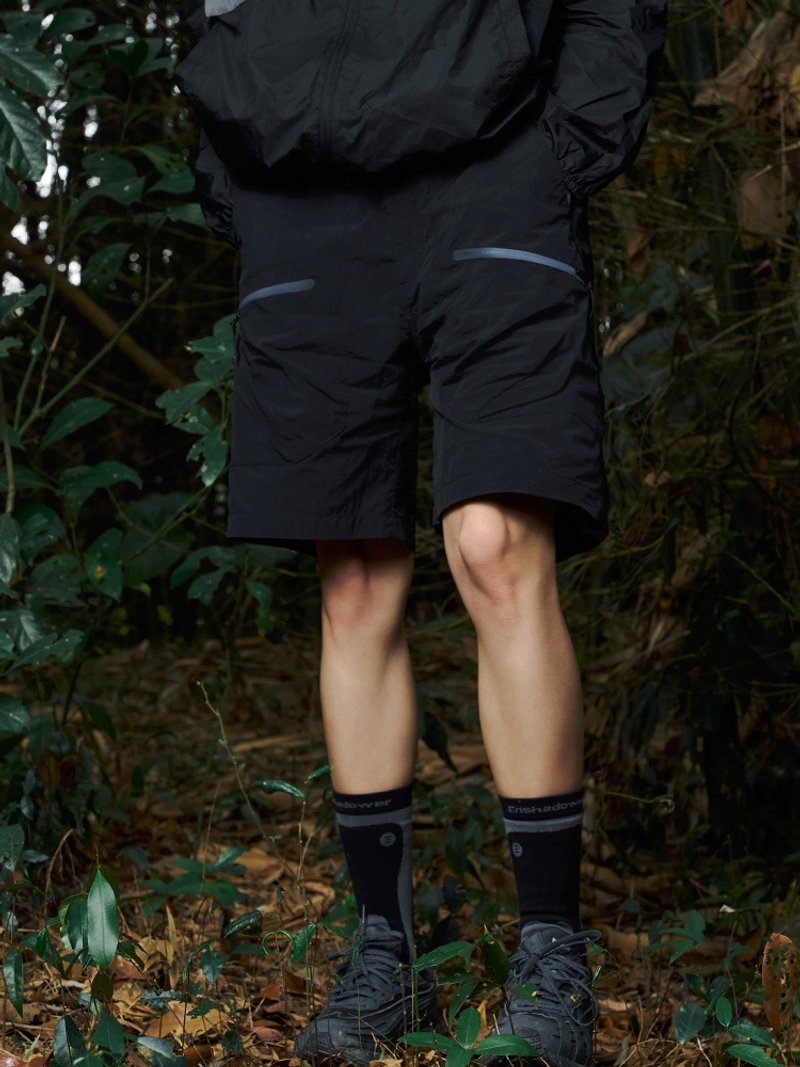 ENshadower隱蔽者防水拉鏈口袋工裝短褲夏季戶外風寬松休閒五分褲 - 男短褲/工作短褲 - 其他材質 黑色