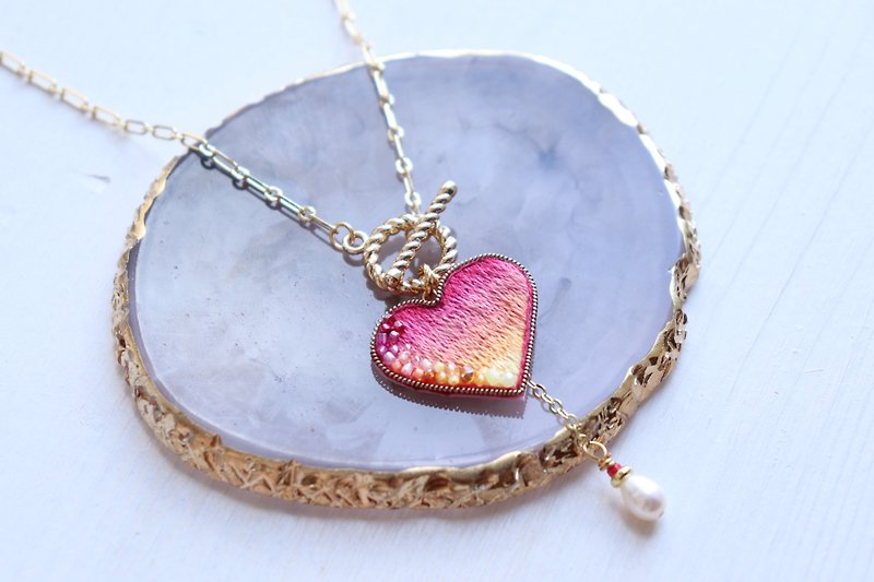 Pink heart necklace 24k gold with pearl / toggle chain/ embroidery heart - Necklaces - Thread Pink