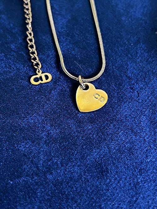 RARE TO GO VINTAGE 日本中古選品店 DIOR heart shape necklace 心形銀色頸鏈 日本中古vintage