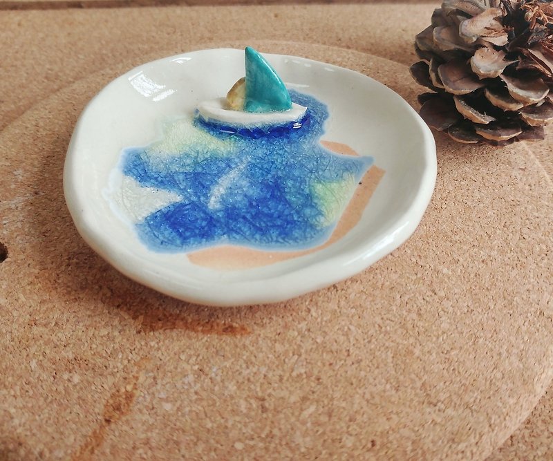Sailboat -ceramic jewel plate - ของวางตกแต่ง - เครื่องลายคราม สีน้ำเงิน