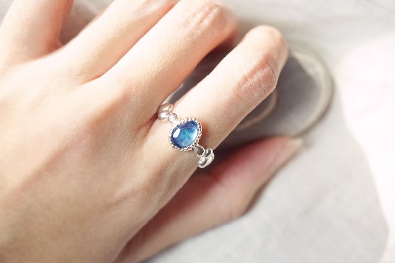 時間之詩-豆豆石子銀戒指 / 托帕石 - 戒指 - 銀 銀色