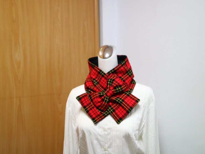 Adjustable short scarf with bow. Scarf warm scarf double-sided two-tone color for adults and children - ผ้าพันคอถัก - วัสดุอื่นๆ 