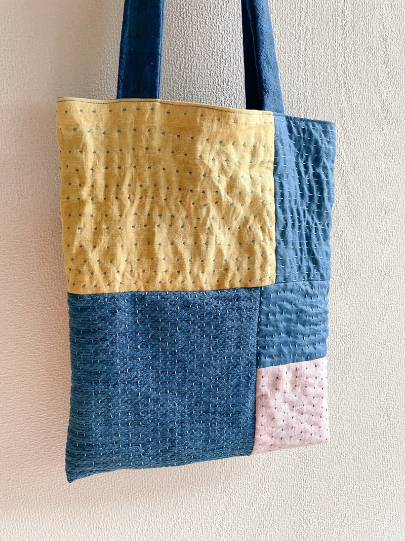 日本製 藍染 刺子 Japanblue sashiko   Patchwork Tote BAG 柔らかリネンとコットンのトートバッグ　アップサイクル - 手提包/手提袋 - 棉．麻 藍色