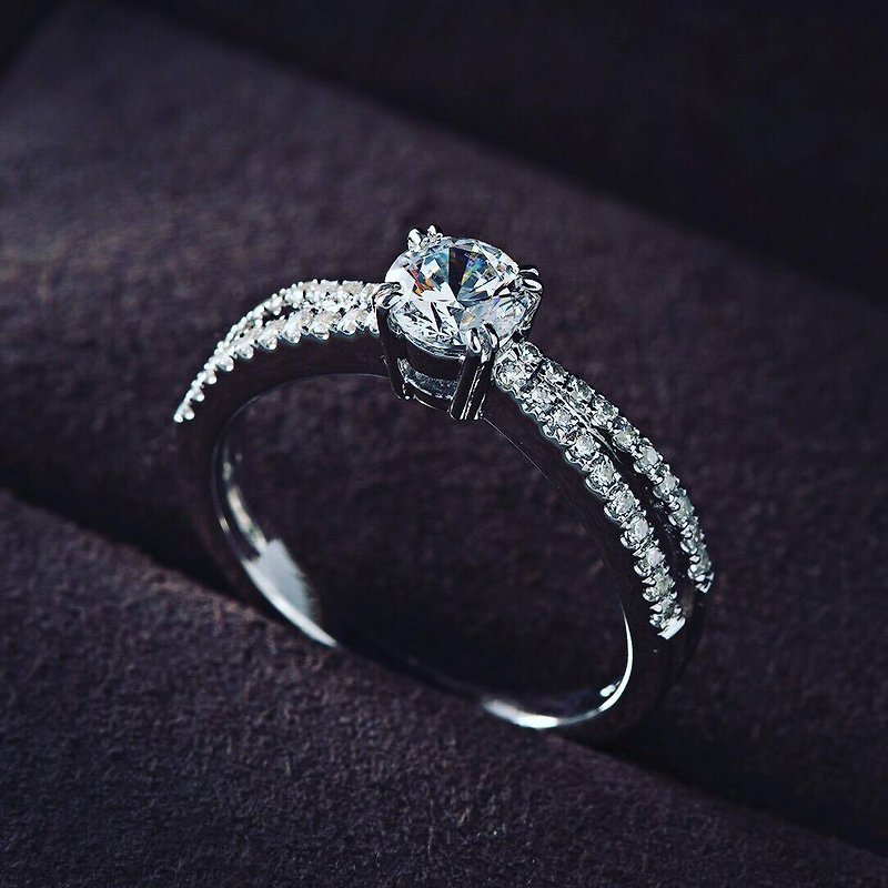 Wedding ring Amanda smiles 18K diamond wedding ring - แหวนคู่ - เครื่องประดับ สีเงิน