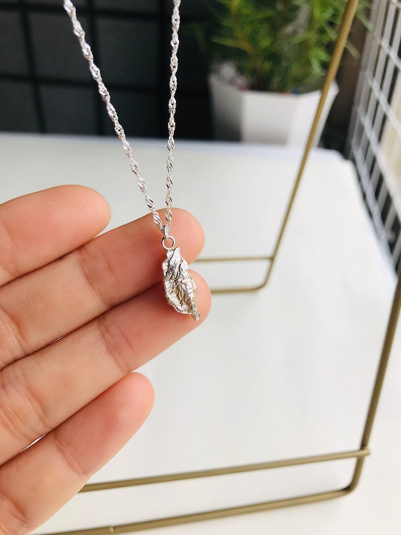 Taiwan, Taiwan, come here-I am Taiwanese-sterling silver carved necklace - Necklaces - Sterling Silver 