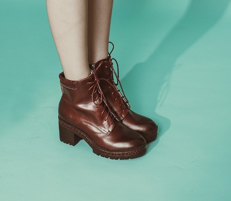 Thick tie with thick leather boots leather cherry red - รองเท้าบูทยาวผู้หญิง - หนังแท้ สีแดง