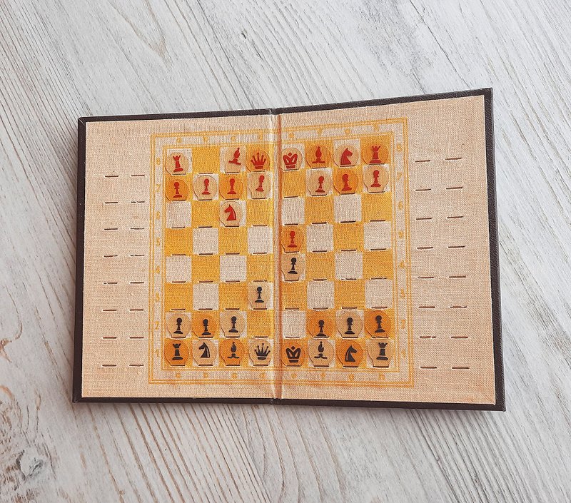 Soviet Latvian pocket chess game vintage – Old travel chess set made in USSR - Board Games & Toys - Other Materials Brown