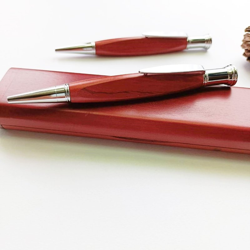 Wooden pen, rosewood ball pen, ergonomic triangular grip, good writing, rotating refill, attached pen box - ปากกา - ไม้ สีนำ้ตาล