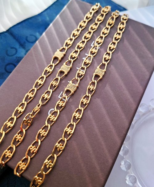 【特別お値下げ中】CELINE ゴールド チェーンブレスレット 保存袋・箱付 500x0.jpg