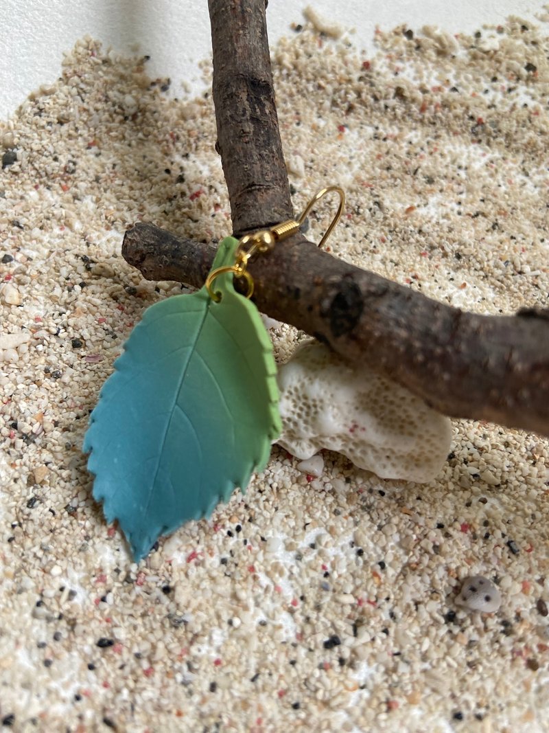 森系 植物軟陶耳環/耳夾 - 耳環/耳夾/耳骨夾 - 其他材質 