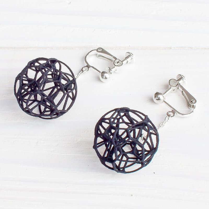 Voronoi sphere earrings, 3D Design and 3D Printed, Light and not tiring. - ต่างหู - พลาสติก สีดำ