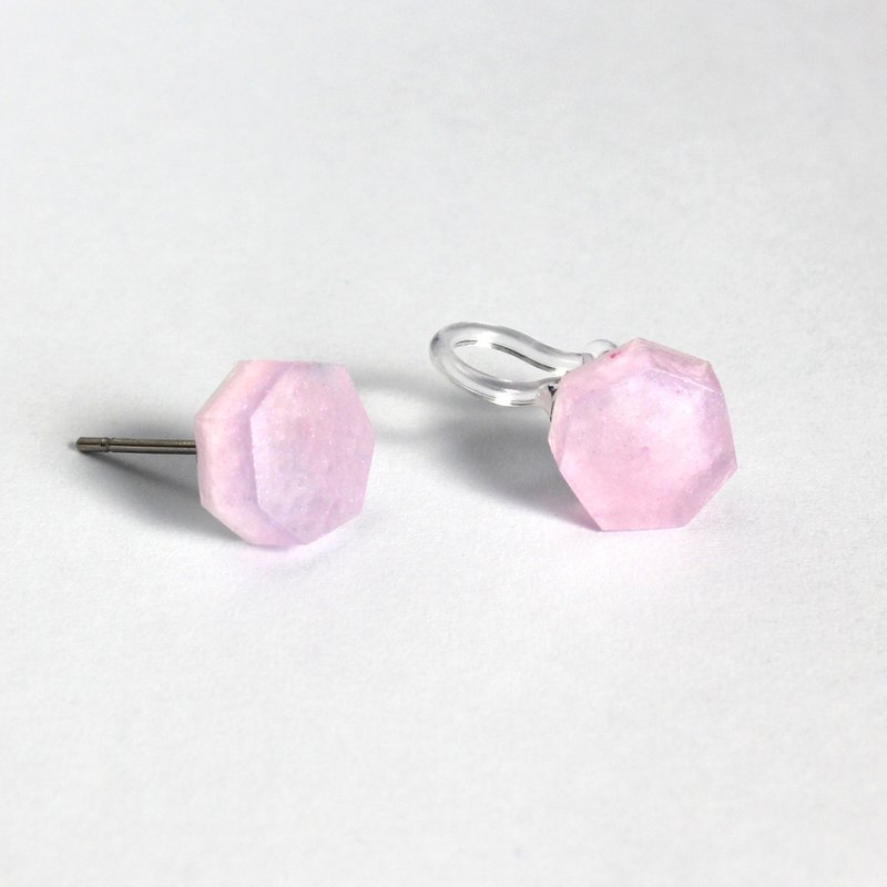 Triangle Resin Earring / Hazy Thistle / Single stud - ต่างหู - เรซิน สีม่วง