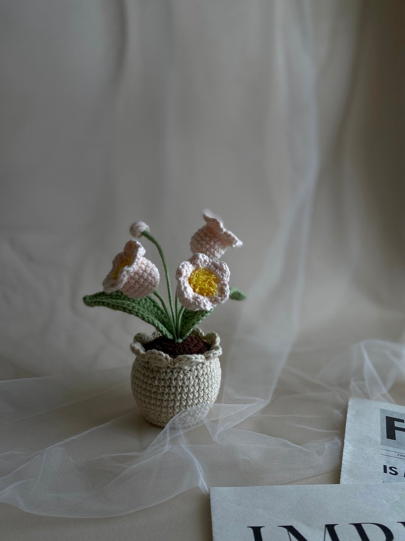 ZHII studio handmade potted flower gift box - lily of the valley knitted flowerpot - Dried Flowers & Bouquets - Cotton & Hemp White