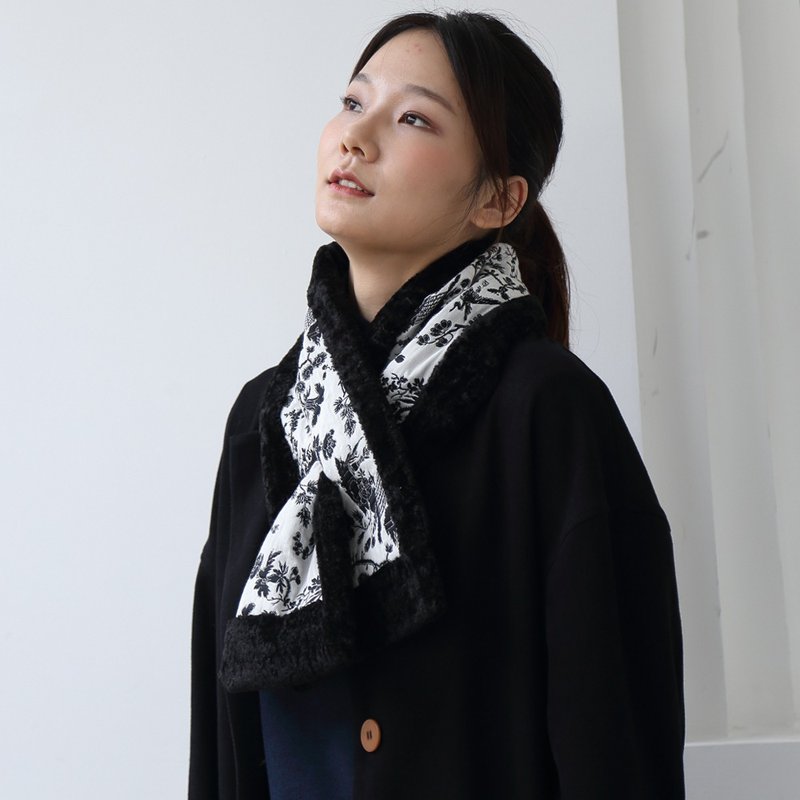 Thicken plush cross scarf scarf retro brocade black and white 2 colors A200933 - Knit Scarves & Wraps - Other Materials Black