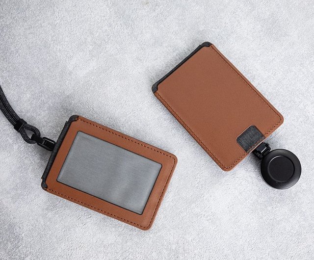 DuoFlip マグネットフリップ IDカードホルダー/両面カードホルダー(Mag