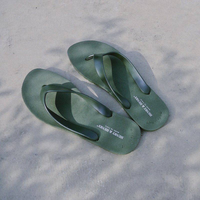 HENRY&HENRY Olive Flipper Slipper - รองเท้าแตะ - ยาง สีเขียว