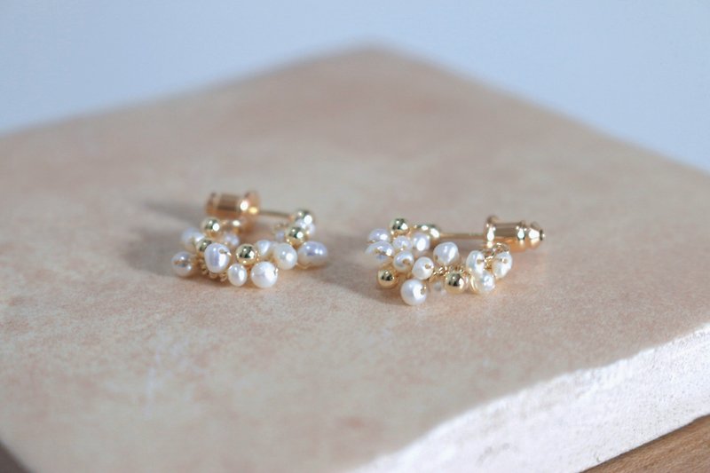 六月誕生石 耳環 珍珠 14k包金 - 特質 - - 耳環/耳夾 - 珍珠 白色