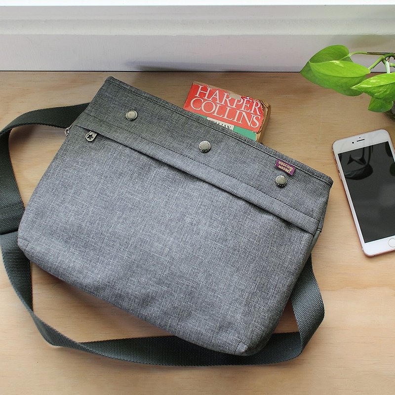 Jessie Shoulder Bag For Tablet -Grey_100380 - กระเป๋าแมสเซนเจอร์ - วัสดุกันนำ้ สีเทา