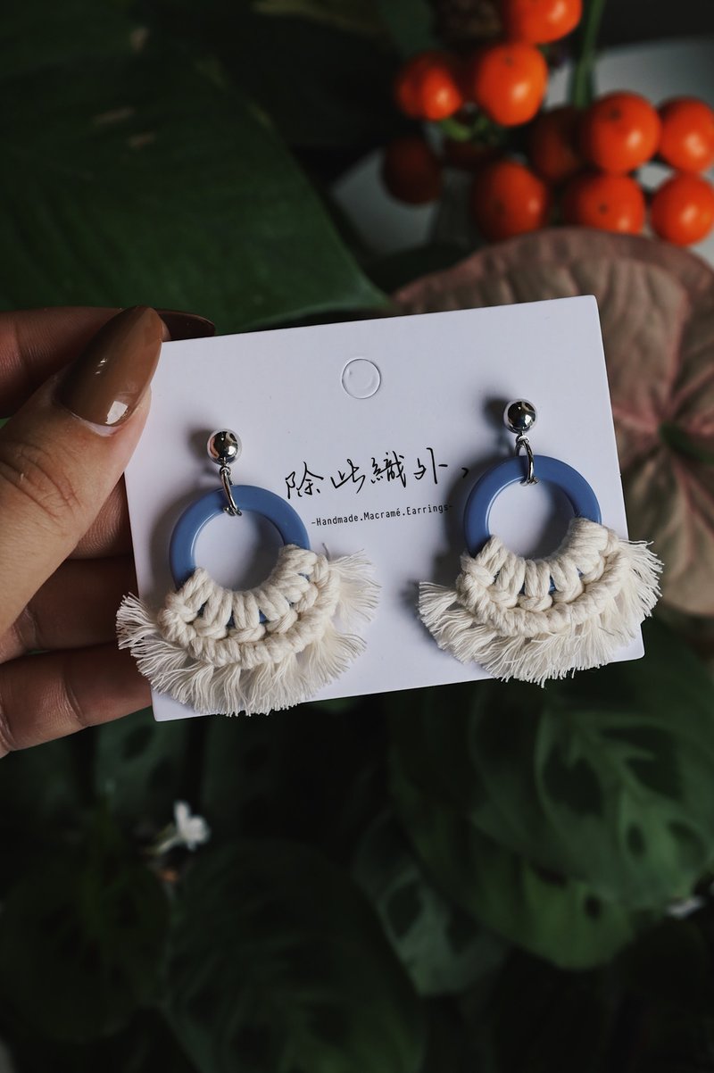 White macrame earrings handmade for summer, Valentine's Day, birthday, sister - Earrings & Clip-ons - Cotton & Hemp White