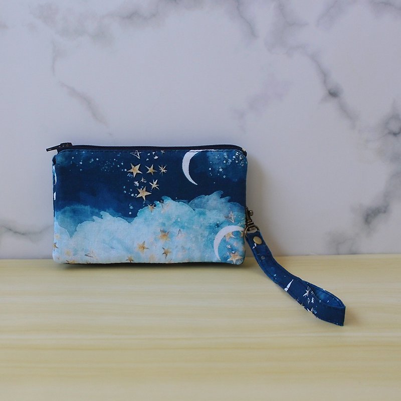 Starry Sky on the Clouds Three-Layer Coin Purse (with Wrist Strap) / Pouch Wallet - กระเป๋าสตางค์ - ผ้าฝ้าย/ผ้าลินิน สีน้ำเงิน