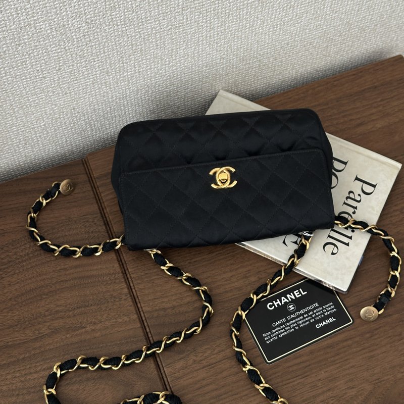 CHANEL 香奈兒 Mini Matelassé CC 標誌 迷你款 肩背包 - 側背包/斜背包 - 尼龍 黑色