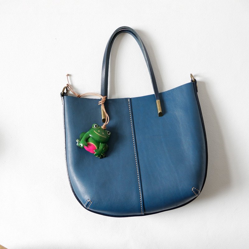 New Hand-sewn Vegetable Tanned Cowhide Leather Shoulder Bag 2-way Handbag Blue - กระเป๋าแมสเซนเจอร์ - หนังแท้ สีน้ำเงิน