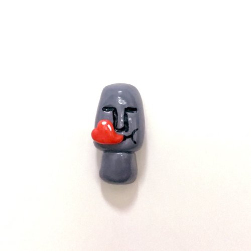 Moai and Heart Brooch (Can be customized as magnets upon request)