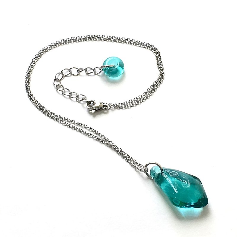 Spirit Pendulum Series-Lake Teal Shaped Glass Spirit Pendulum Necklace - สร้อยคอ - แก้ว สีน้ำเงิน