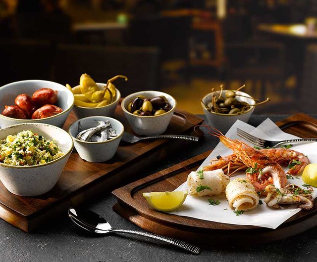 チャーチル プレート クリスマスツリープレート CHURCHILL 食器