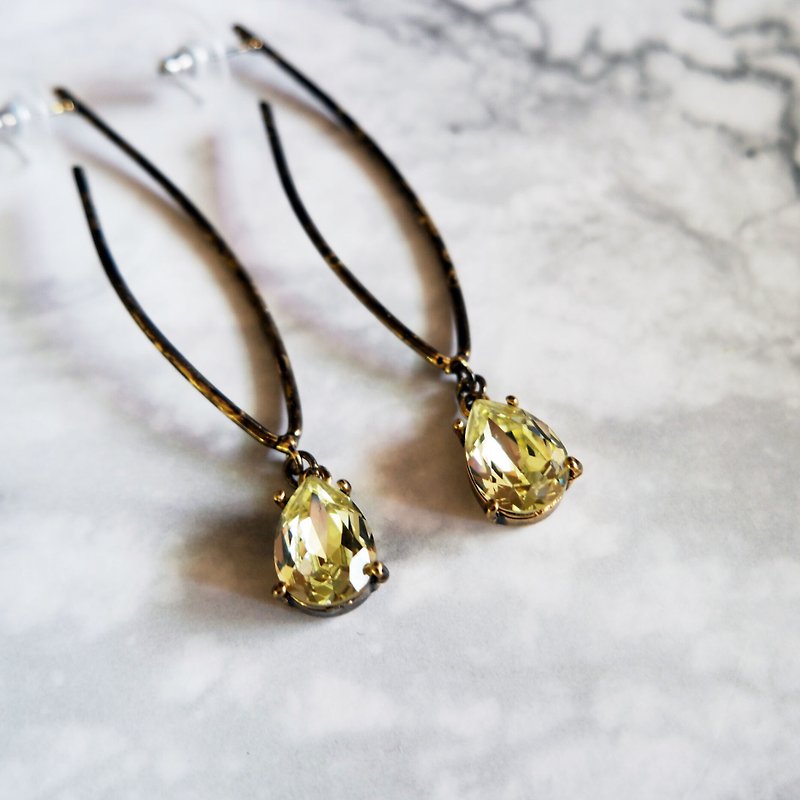 Vintage fashion model earrings - Earrings & Clip-ons - Gemstone Yellow