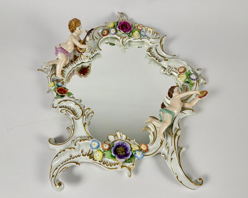 Mirror Baroque Style in Porcelain with Musical Putti 20th Century by PMP GDR - Other - Porcelain Multicolor