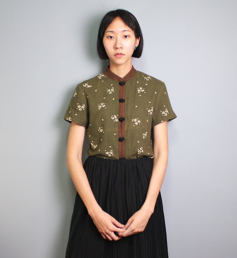 FOAK Ancient Mexican Green Plum Flowers Painted Chinese Style Chinese Dress - Women's Tops - Cotton & Hemp 