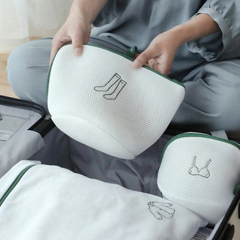 日本霜山 襪子專用防纏繞防勾絲洗衣袋/絲襪護洗袋-3入 - 其他 - 其他材質 白色