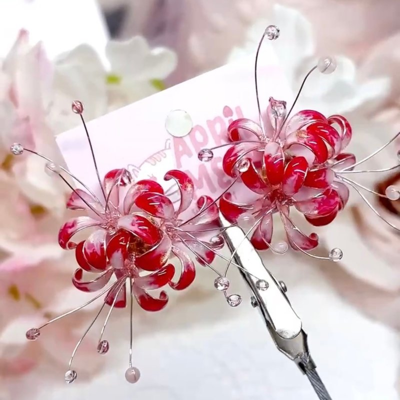 紅色漸層彼岸花 貼耳式 耳夾 耳針 - 耳環/耳夾/耳骨夾 - 樹脂 紅色