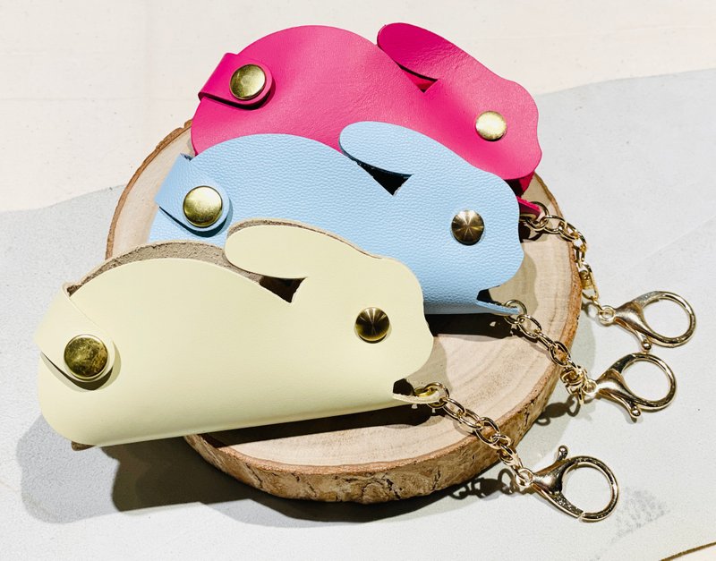 Customizable cowhide rabbit key hook bag/anti-wolf spray holster - ที่ห้อยกุญแจ - หนังแท้ หลากหลายสี