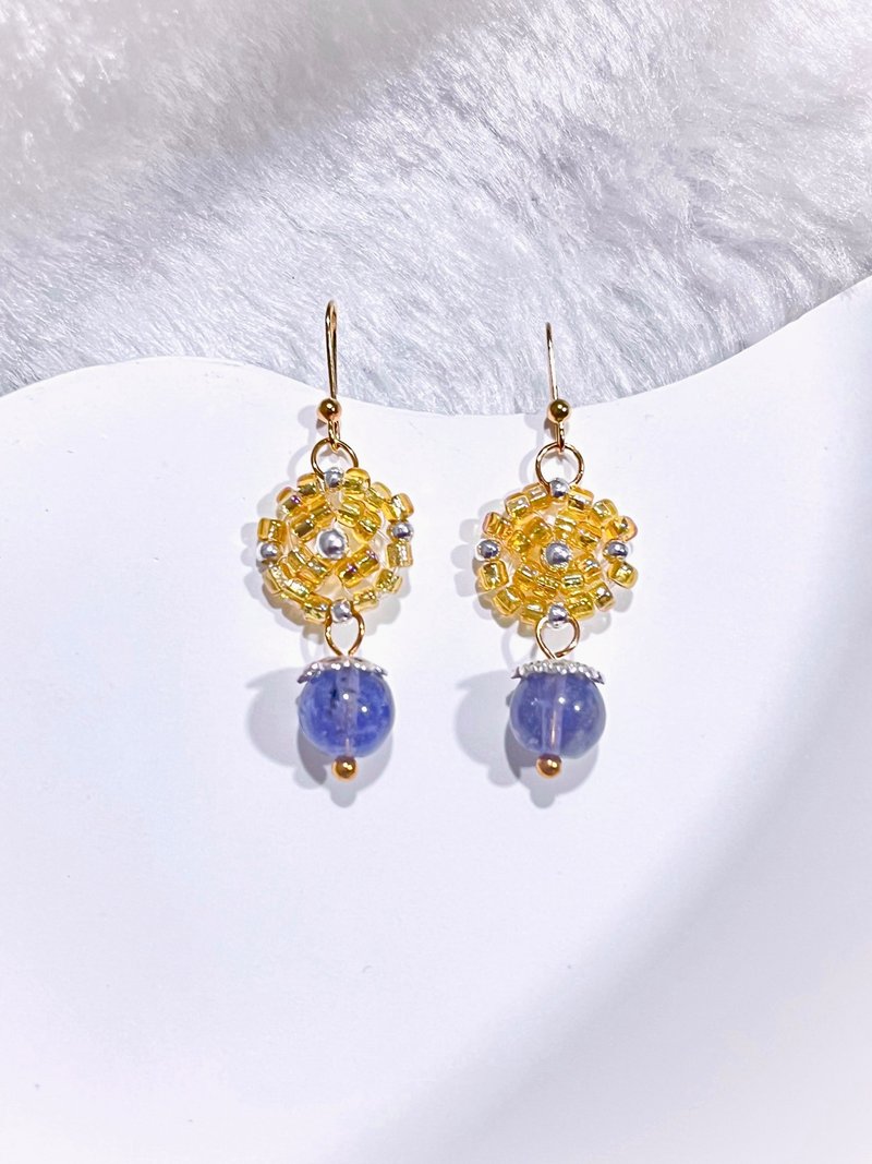 [Hand-woven] Cordierite | 14K gold-filled crystal earrings - Earrings & Clip-ons - Crystal Blue