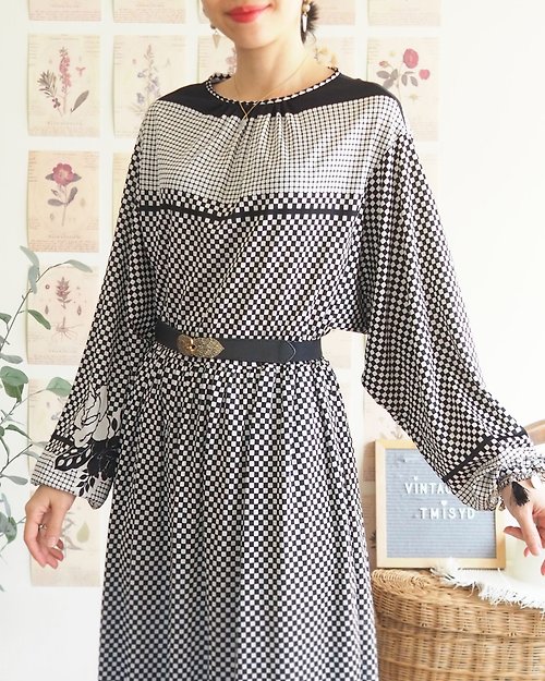 Tomorrow is Yesterday VINTAGE Black & White dress; Check pattern with rose; size M
