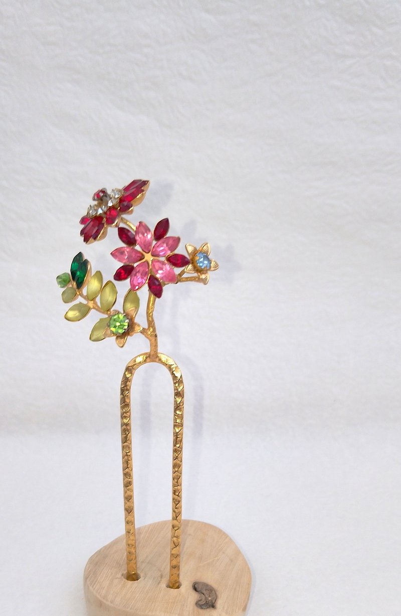 金彩小花簪　手工製作　Luan. Kanzashi Atelier - 髮夾/髮圈 - 其他金屬 